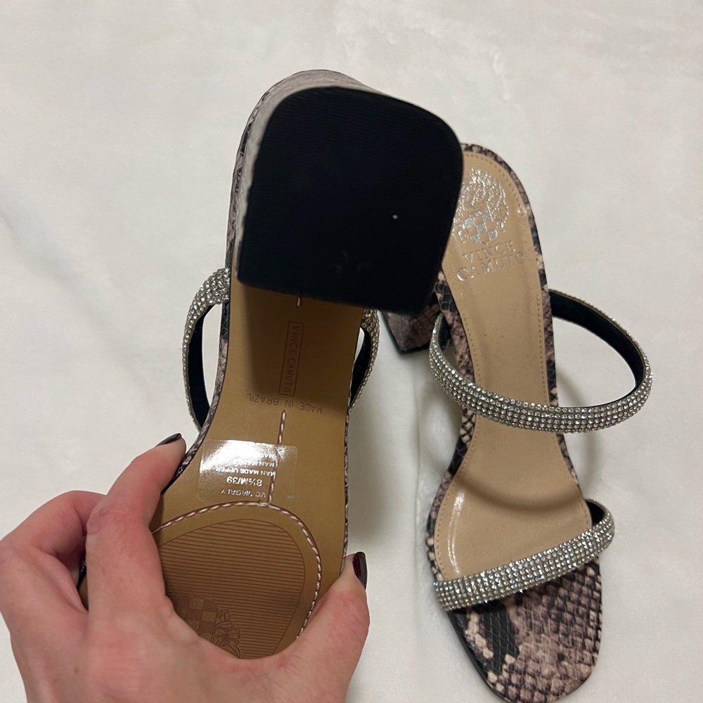Vince Camuto Women's Heels Magaly Snakeskin Rhinestone Straps Pumps NEW - Picture 6 of 7